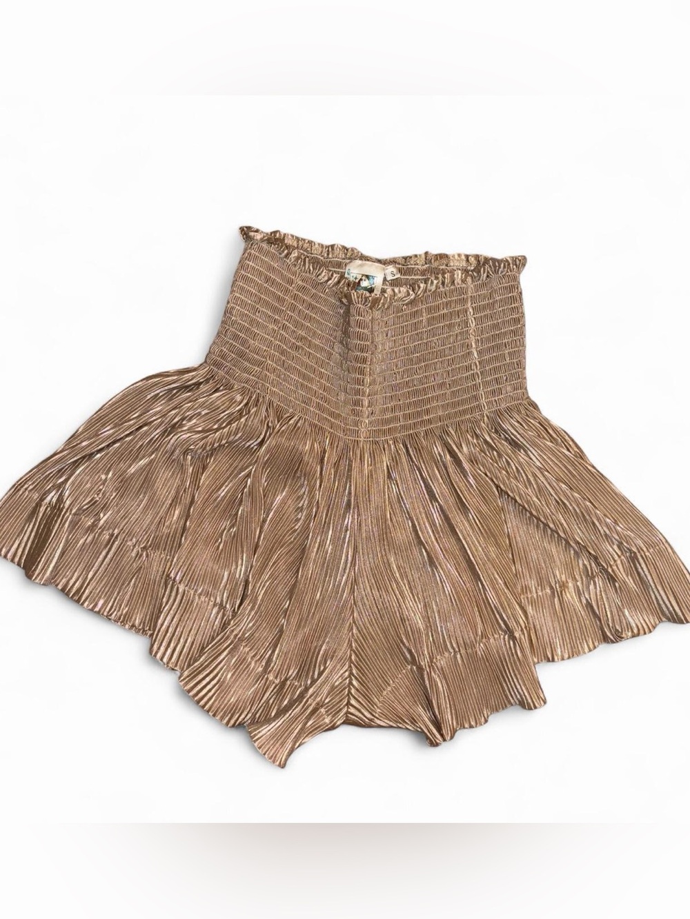 Shiny tan pleated shorts with elastic waist